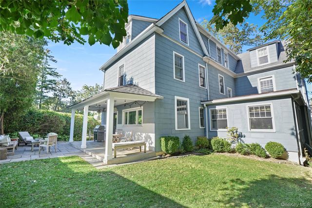 10 Circle Avenue, Larchmont, NY 10538