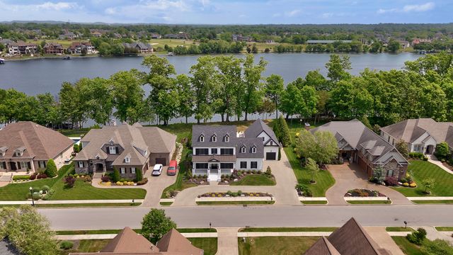 1483 Boardwalk Pl, Gallatin, TN 37066