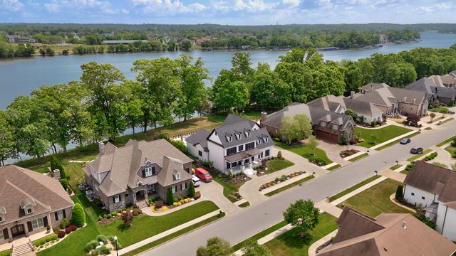 1483 Boardwalk Pl, Gallatin, TN 37066