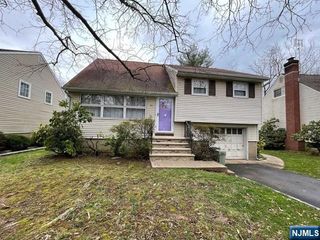 70 Beverly Road, Bloomfield, NJ 07003