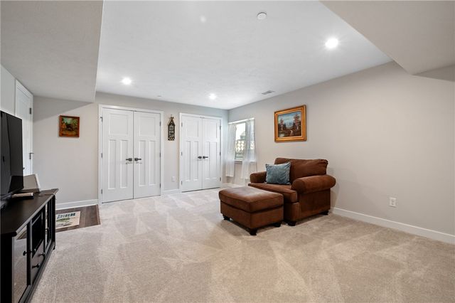 5001 Lampl Ln, Penn Twp, PA 15644