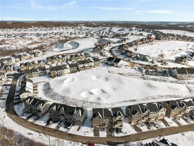 5001 Lampl Ln, Penn Twp, PA 15644