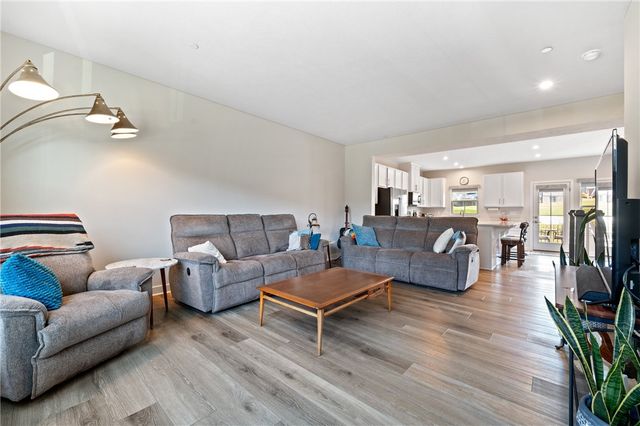 5001 Lampl Ln, Penn Twp, PA 15644