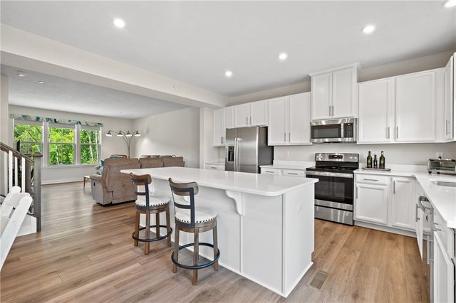 5001 Lampl Ln, Penn Twp, PA 15644