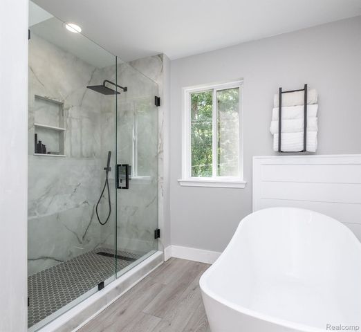 524 Fernhurst Court, Orion Charter Township, MI 48362