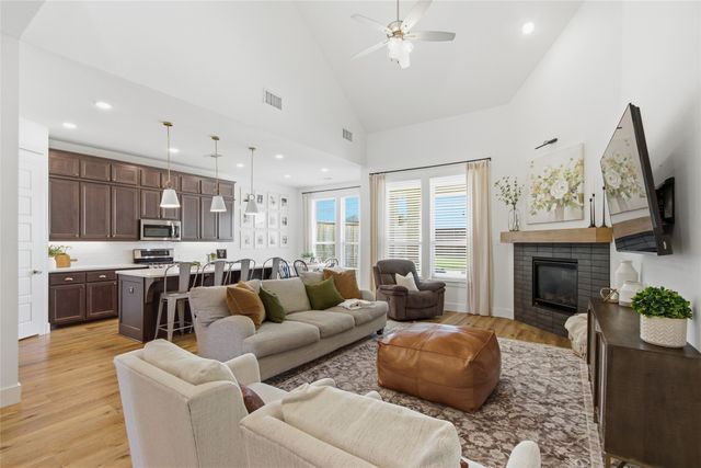 800 Cromwell Drive, Celina, TX 75009