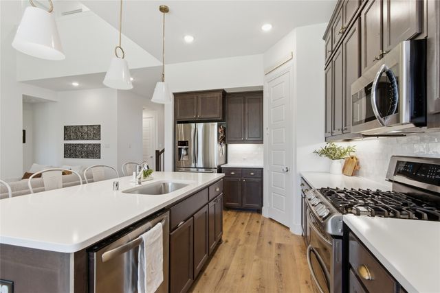 800 Cromwell Drive, Celina, TX 75009