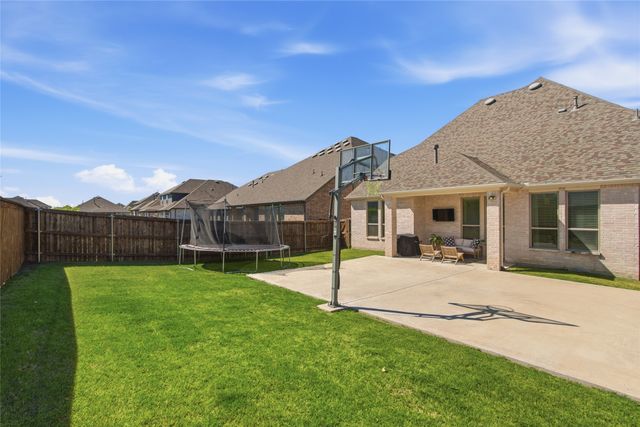 800 Cromwell Drive, Celina, TX 75009