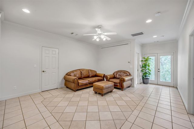 5511 Oakwood CV B, Austin, TX 78731