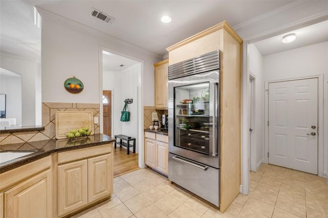 5511 Oakwood CV B, Austin, TX 78731