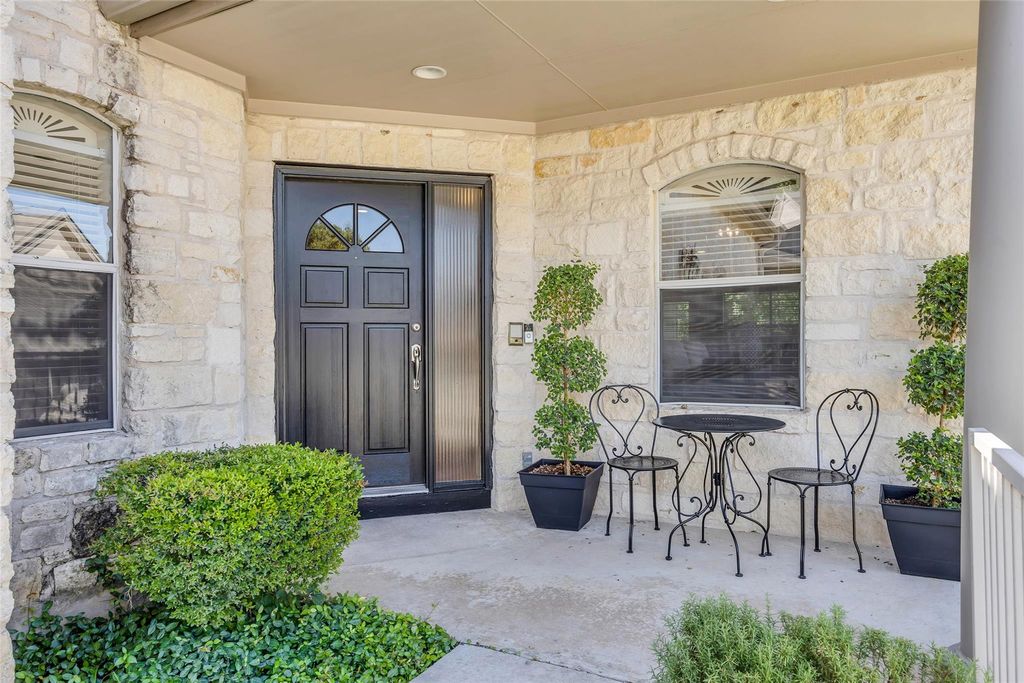 5511 Oakwood CV B, Austin, TX 78731