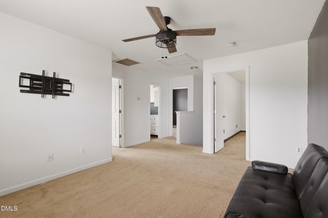 707 Bentley Lane, Burlington, NC 27217