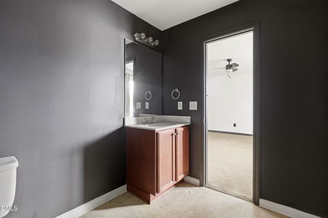 707 Bentley Lane, Burlington, NC 27217