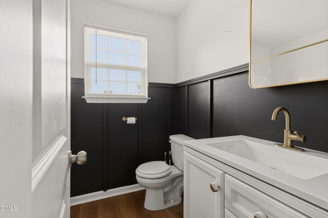 707 Bentley Lane, Burlington, NC 27217