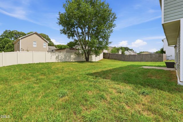 707 Bentley Lane, Burlington, NC 27217