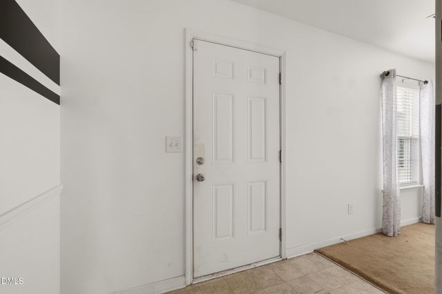 707 Bentley Lane, Burlington, NC 27217