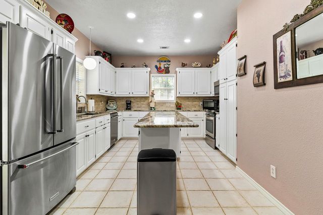17 Cottonwood Road, Trinity, TX 75862