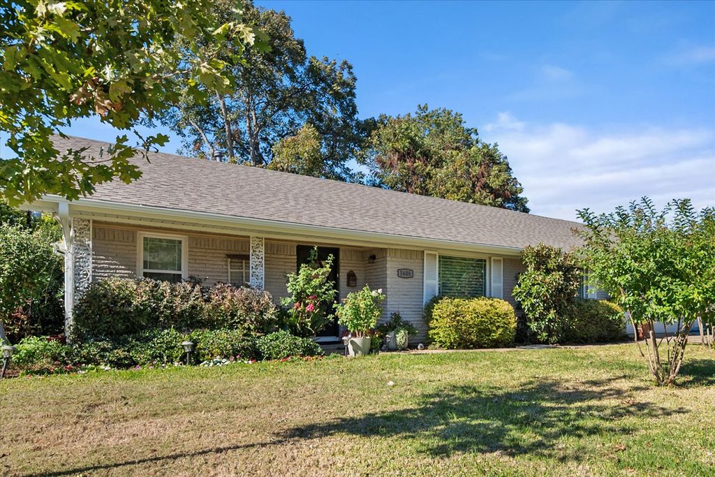 5608 Winifred Drive, Fort Worth, TX 76133