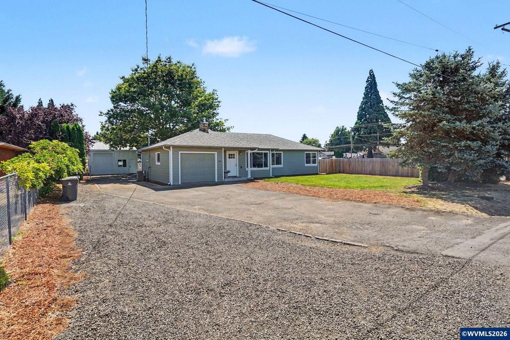 Image 1 of property listing at 160 NE Polk Station Rd, Dallas, OR 97338