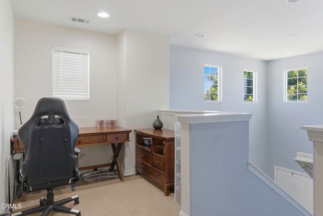 5018 Gleaming Gem Way, Bakersfield, CA 93313