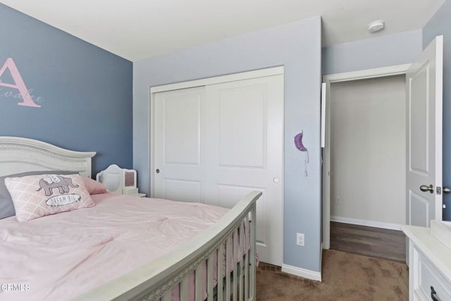 5018 Gleaming Gem Way, Bakersfield, CA 93313