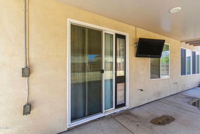 5018 Gleaming Gem Way, Bakersfield, CA 93313