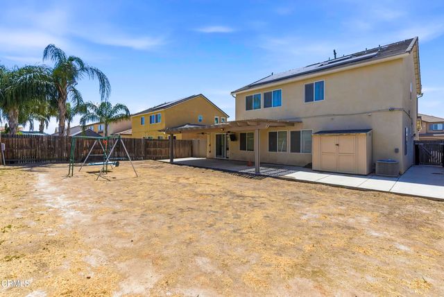 5018 Gleaming Gem Way, Bakersfield, CA 93313