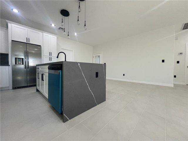 949 Harbor Drive, Bullhead City, AZ 86442