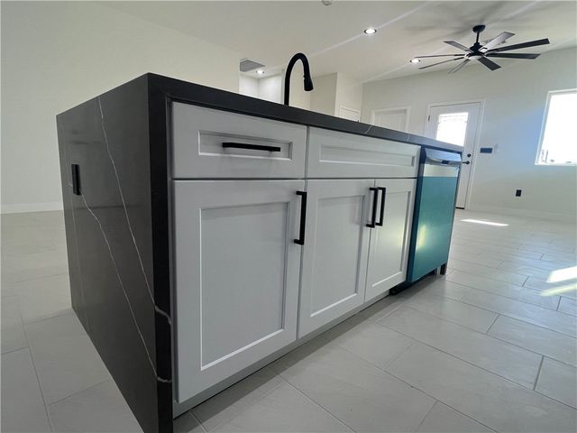 949 Harbor Drive, Bullhead City, AZ 86442