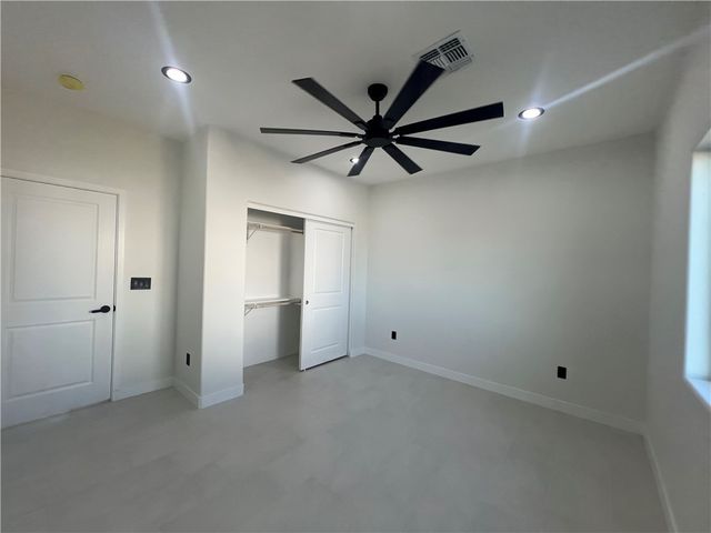 949 Harbor Drive, Bullhead City, AZ 86442