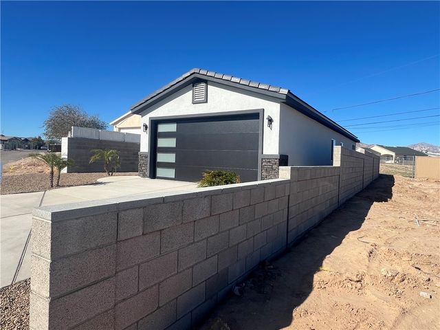 949 Harbor Drive, Bullhead City, AZ 86442