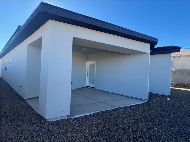 949 Harbor Drive, Bullhead City, AZ 86442