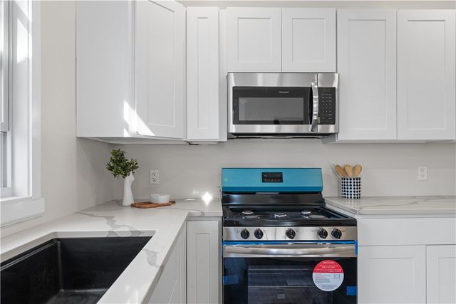 5440 Hillcrest Street, Garfield, PA 15206