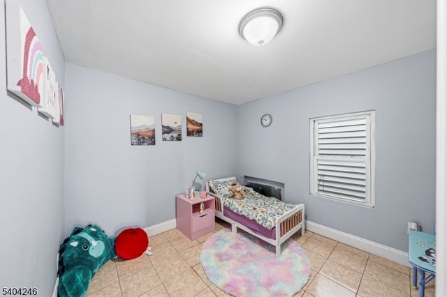 337 Lafayette St, Rahway City, NJ 07065