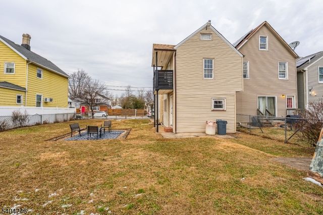 337 Lafayette St, Rahway City, NJ 07065