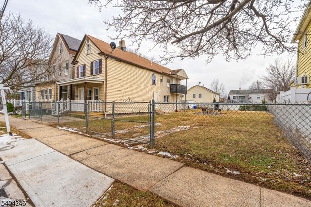 337 Lafayette St, Rahway City, NJ 07065