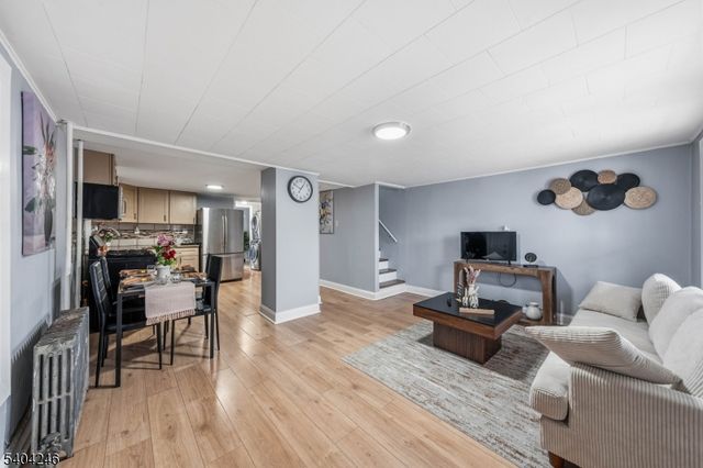 337 Lafayette St, Rahway City, NJ 07065