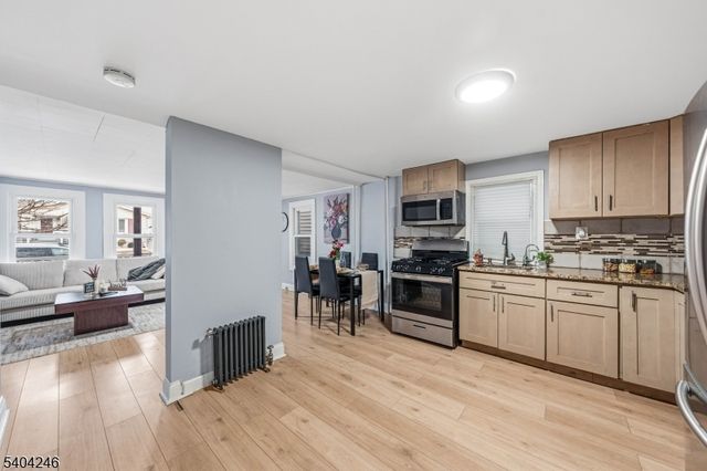 337 Lafayette St, Rahway City, NJ 07065