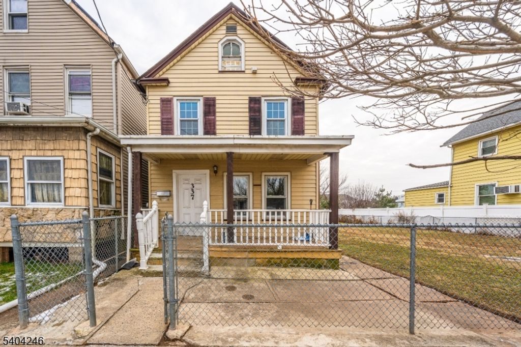 337 Lafayette St, Rahway City, NJ 07065