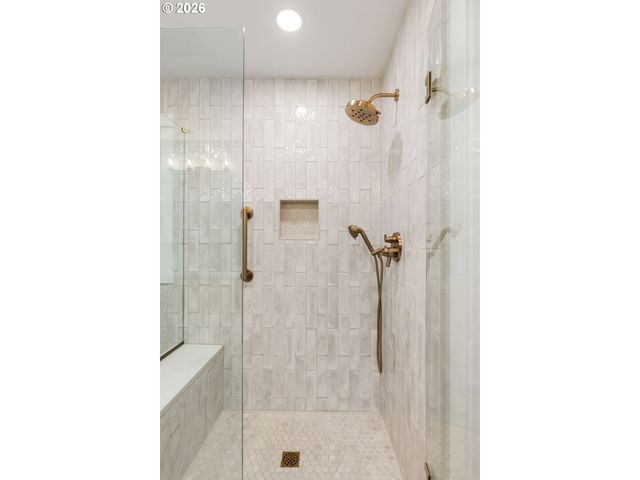 2270 OSTMAN Rd, West Linn, OR 97068