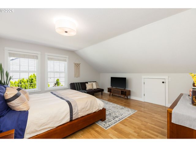 2270 OSTMAN Rd, West Linn, OR 97068