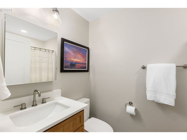 2270 OSTMAN Rd, West Linn, OR 97068