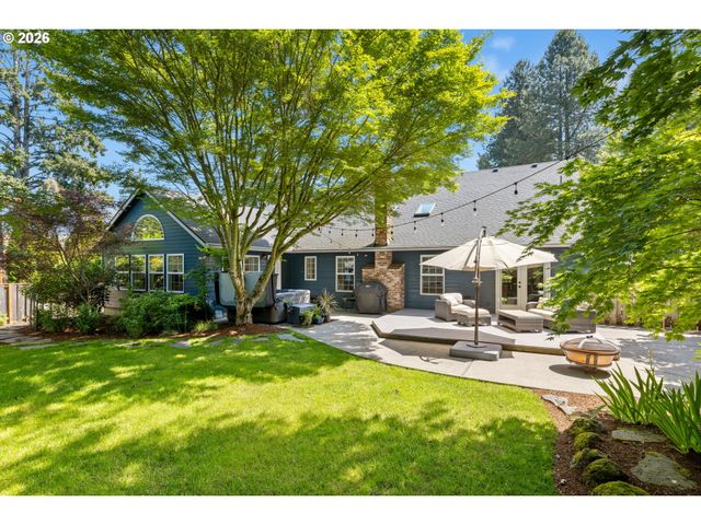 2270 OSTMAN Rd, West Linn, OR 97068