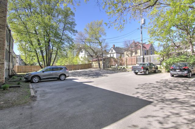 2212 Aldrich Avenue S 106, Minneapolis, MN 55405