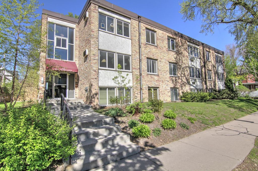 2212 Aldrich Avenue S 106, Minneapolis, MN 55405