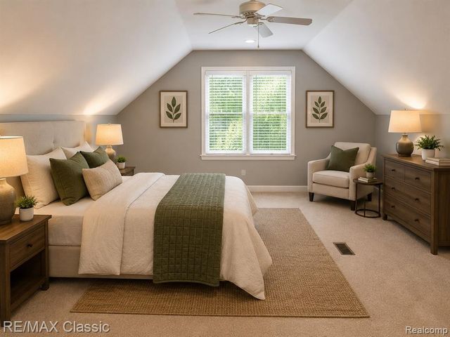 2702 N Main Street, Royal Oak, MI 48073