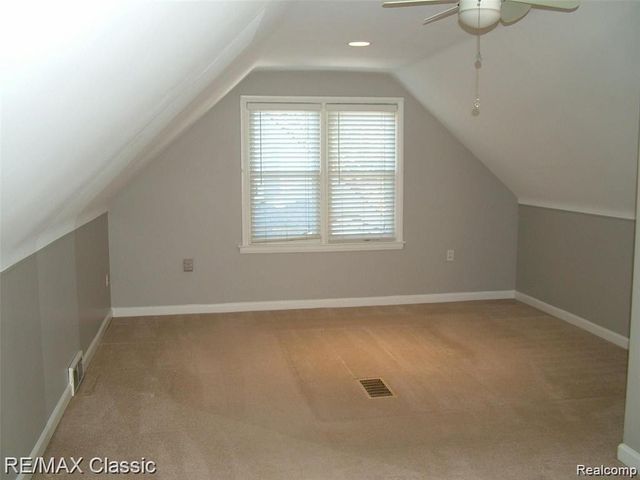 2702 N Main Street, Royal Oak, MI 48073