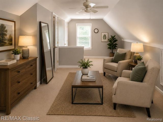 2702 N Main Street, Royal Oak, MI 48073