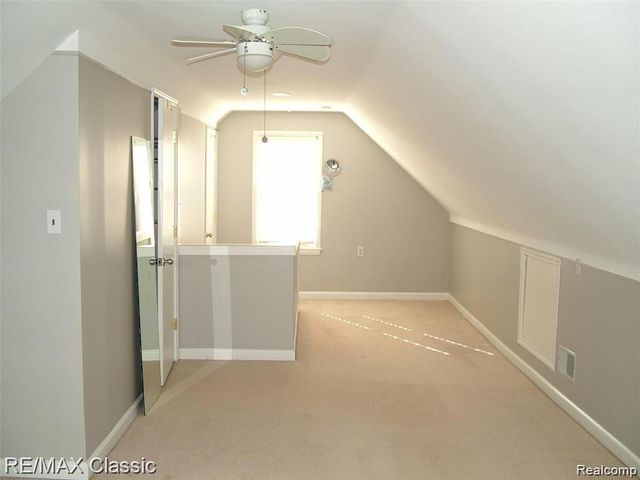 2702 N Main Street, Royal Oak, MI 48073