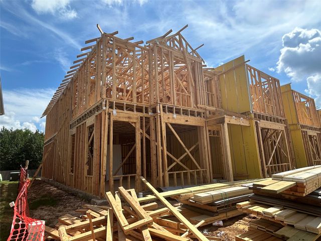 2239 Seven Oaks Boulevard 13, Tomball, TX 77375